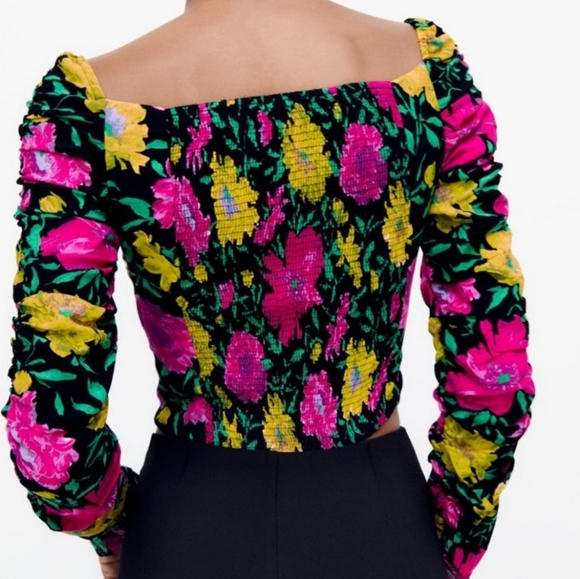 NWT ZARA Black Floral Printed Crop Top Long Sleeves Blouse Size Medium Ruched M - Picture 9 of 13